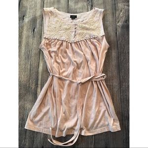 DELETTA by Anthropologie Blush Beaded Top Size M